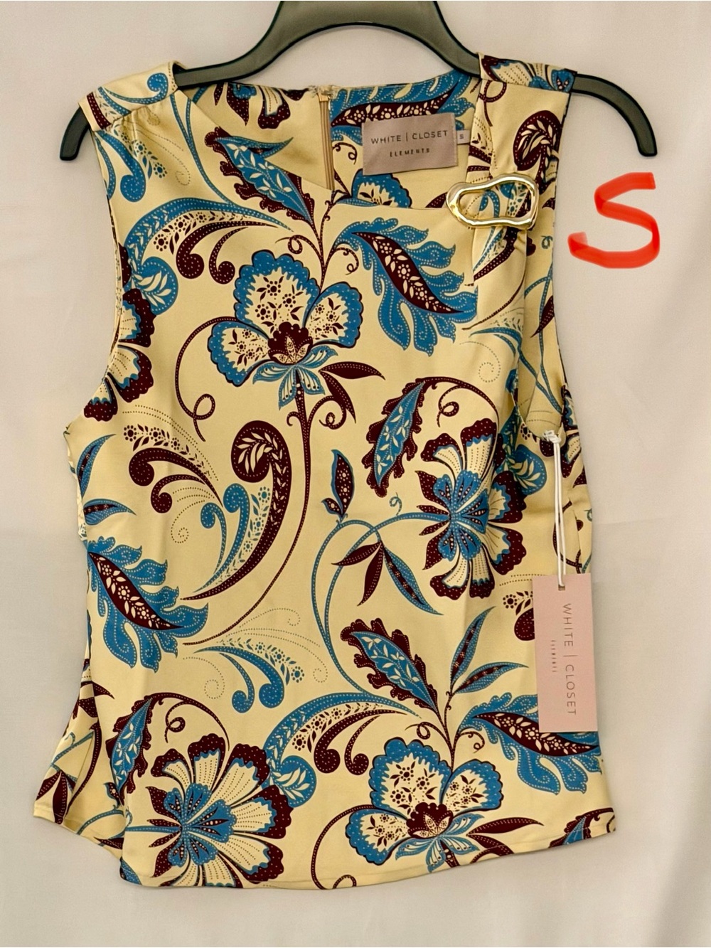 White Closet Elements Cream Floral Buckle-Shoulder Camisole Top